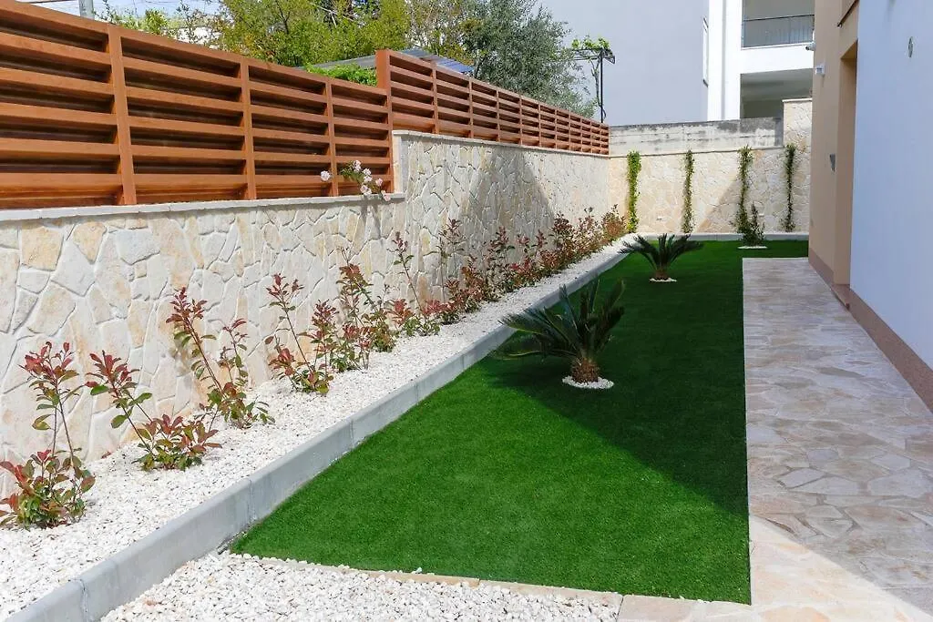 Vila Rusinac - Private Heated Pool Kastela Villa