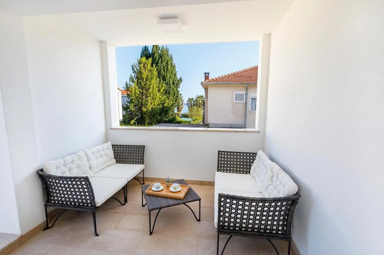 Vila Rusinac - Private Heated Pool Kastela Villa